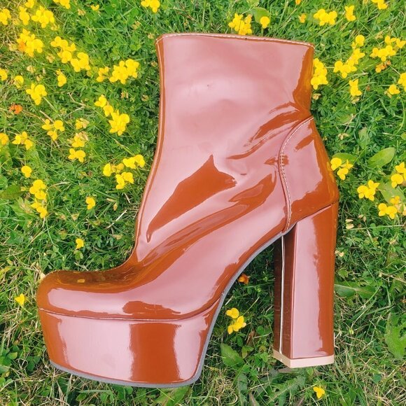 BROWN PLATFORM PATENT GOGO BOOTS - Picture 2 of 7